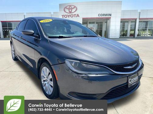 Granite Crystal Metallic Clearcoat 2016 Chrysler 200 LX