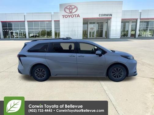 2021 Toyota Sienna XLE 7 Passenger