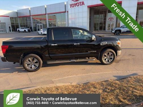 2017 Nissan Titan SL