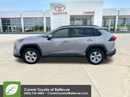 2021 Toyota RAV4 Hybrid XLE