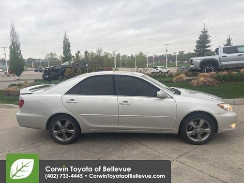 2005 Toyota Camry SE V6
