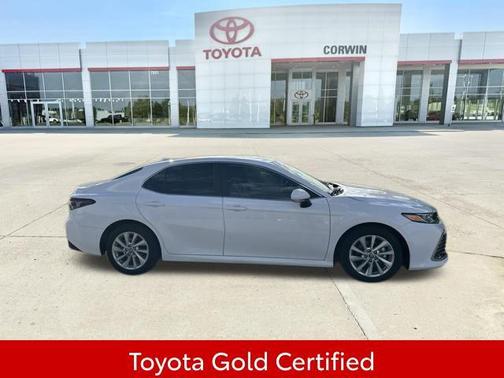 Ice 2024 Toyota Camry LE