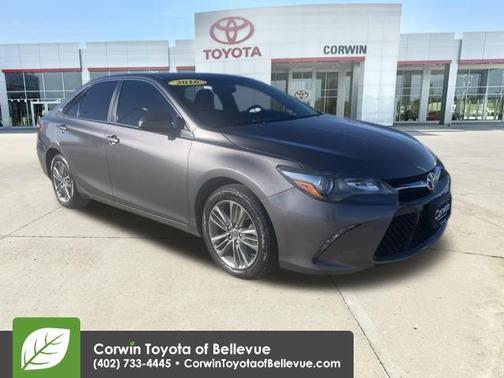 2016 Toyota Camry SE