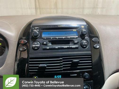 2005 Toyota Sienna