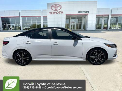 Aspen White/Super Black 2020 Nissan Sentra SR