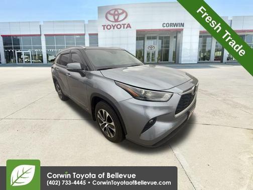 2023 Toyota Highlander Hybrid XLE