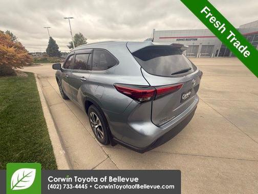 2023 Toyota Highlander Hybrid XLE