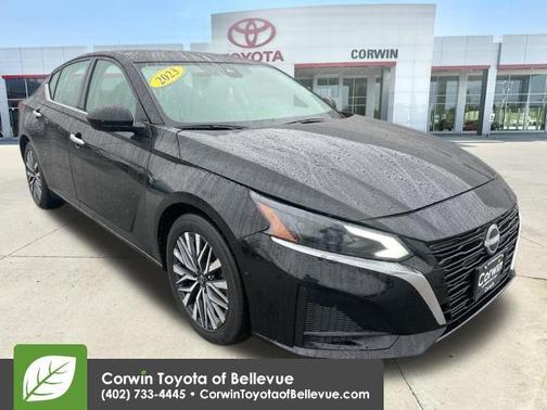 Super Black Clearcoat 2023 Nissan Altima 2.5 SV