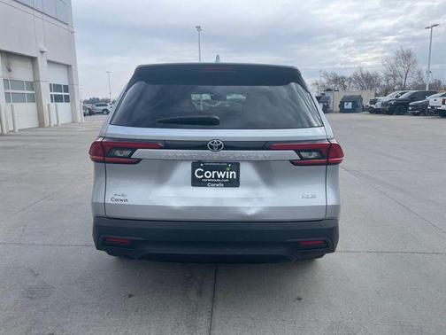 Celestial Silver Metallic 2025 Toyota Grand Highlander XLE