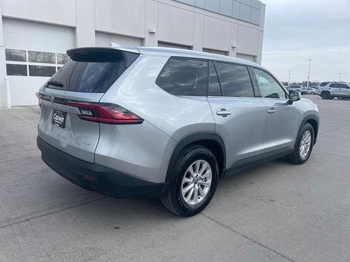 Celestial Silver Metallic 2025 Toyota Grand Highlander XLE