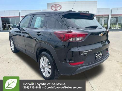 Mosaic Black Metallic 2023 Chevrolet Trailblazer LS