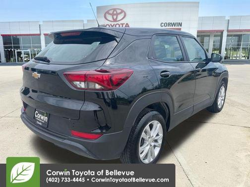 Mosaic Black Metallic 2023 Chevrolet Trailblazer LS