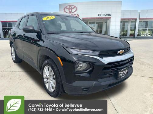 Mosaic Black Metallic 2023 Chevrolet Trailblazer LS