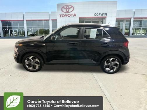 2025 Hyundai VENUE SEL