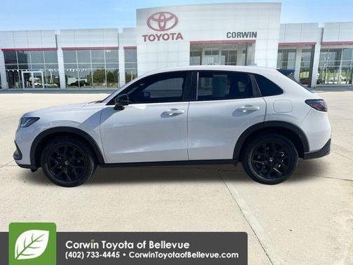 Platinum White Pearl 2025 Honda HR-V AWD Sport
