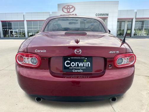 Copper Red Mica 2011 Mazda MX-5 Miata Grand Touring