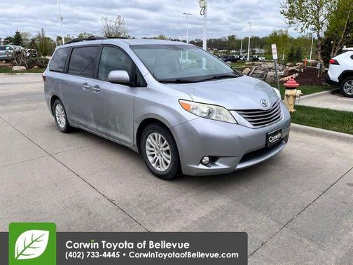 2015 Toyota Sienna XLE