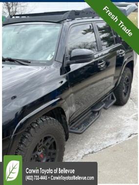 Midnight Black Metallic 2016 Toyota 4Runner SR5