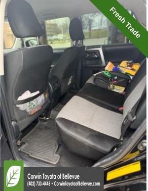 Midnight Black Metallic 2016 Toyota 4Runner SR5