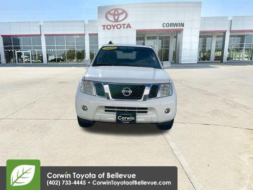 2010 Nissan Pathfinder SE