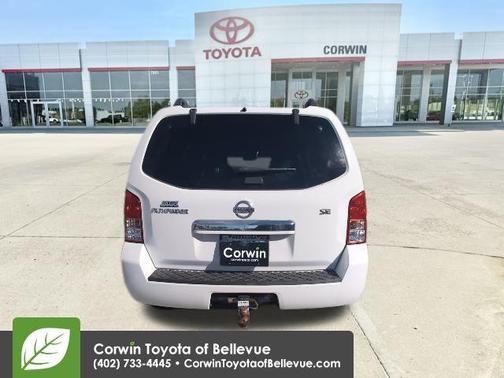 2010 Nissan Pathfinder SE