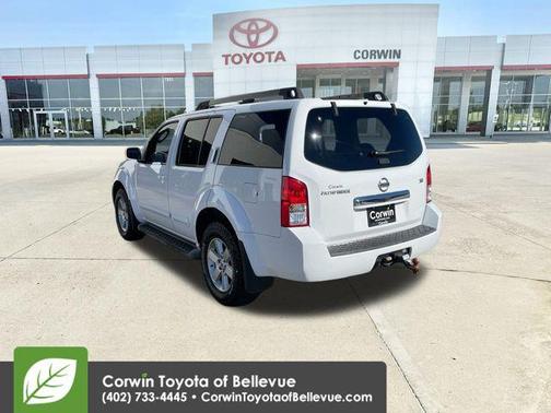 2010 Nissan Pathfinder SE