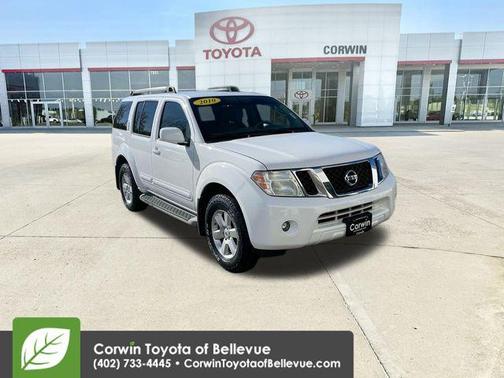 2010 Nissan Pathfinder SE