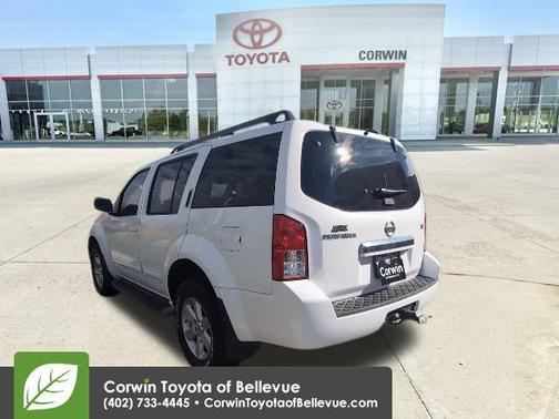 2010 Nissan Pathfinder SE