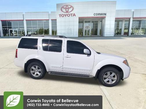 2010 Nissan Pathfinder SE