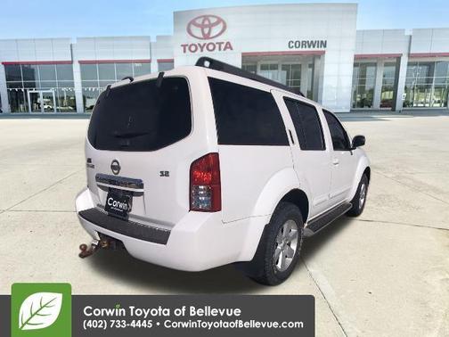 2010 Nissan Pathfinder SE