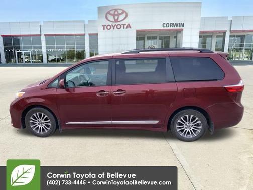 2018 Toyota Sienna XLE Premium