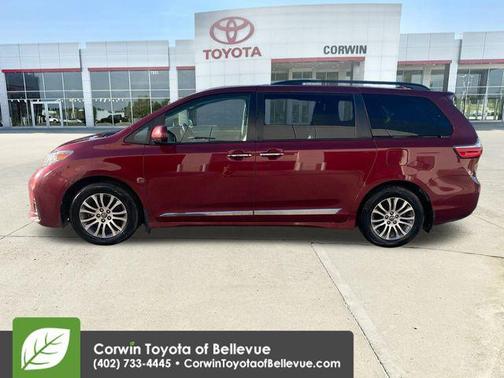 2018 Toyota Sienna XLE Premium