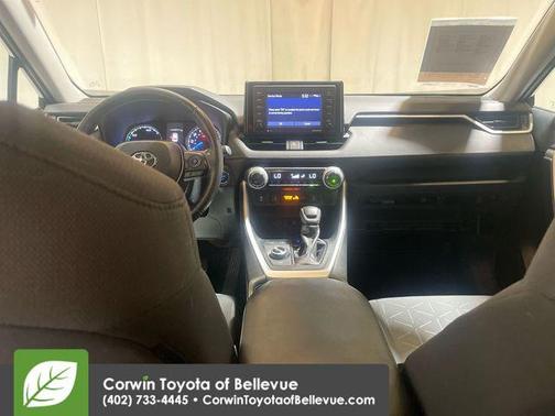 2020 Toyota RAV4 Hybrid XLE
