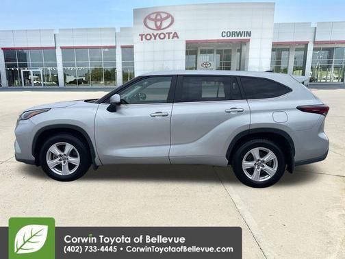 Celestial Silver Metallic 2024 Toyota Highlander LE
