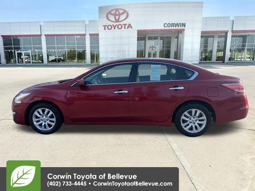 Cayenne Red Metallic 2014 Nissan Altima 2.5 S