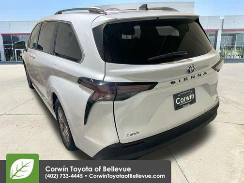 2024 Toyota Sienna XLE
