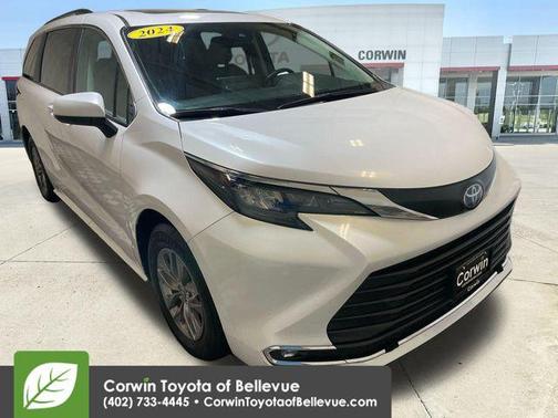 2024 Toyota Sienna XLE