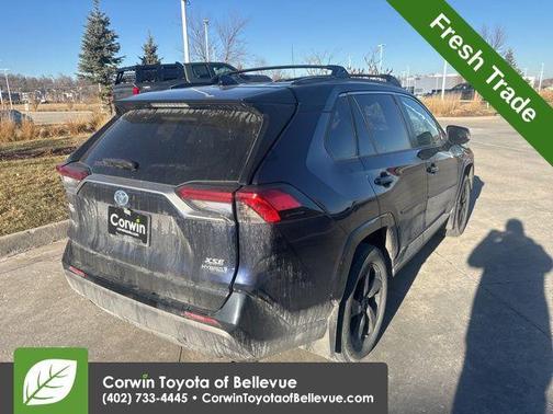 2019 Toyota RAV4 Hybrid SE