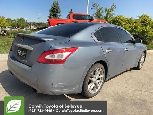 2010 Nissan Maxima SV