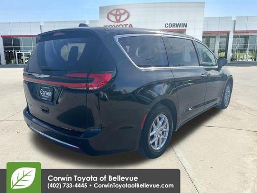 Diamond Black 2024 Chrysler Pacifica Touring L