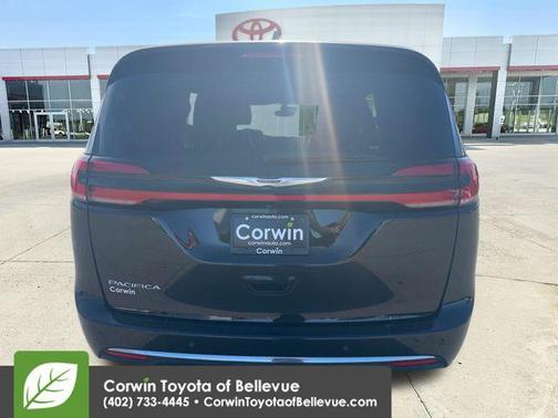 Diamond Black 2024 Chrysler Pacifica Touring L