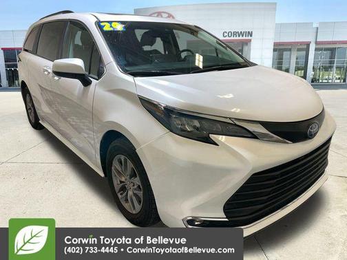 2024 Toyota Sienna XLE