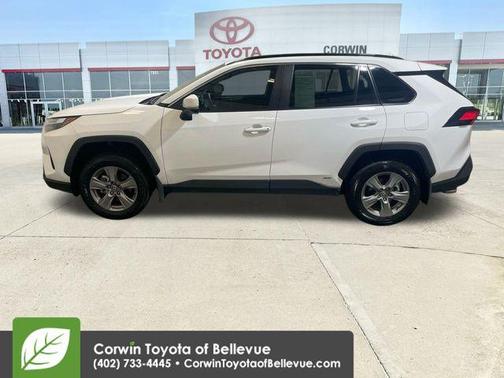 2025 Toyota RAV4 Hybrid XLE