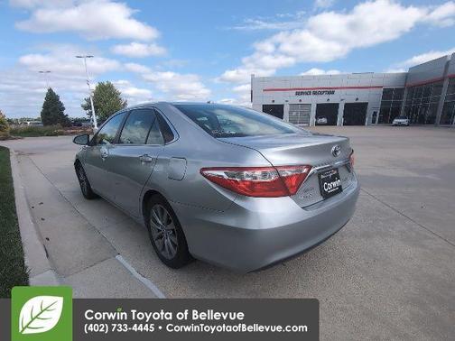 2016 Toyota Camry Hybrid XLE