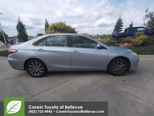 2016 Toyota Camry Hybrid XLE