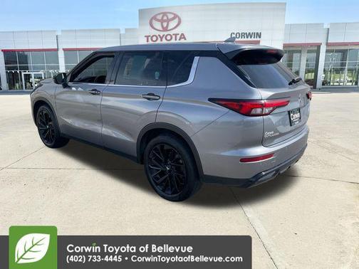 Mercury Gray Metallic 2022 Mitsubishi Outlander Black Edition S-AWC