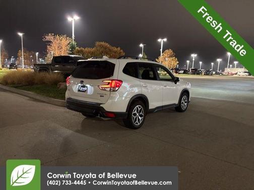 2023 Subaru Forester Premium