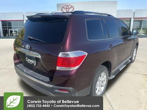 2012 Toyota Highlander SE