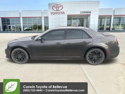 2021 Chrysler 300 Touring
