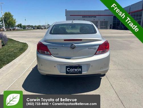 Quicksilver Metallic 2011 Buick Regal CXL